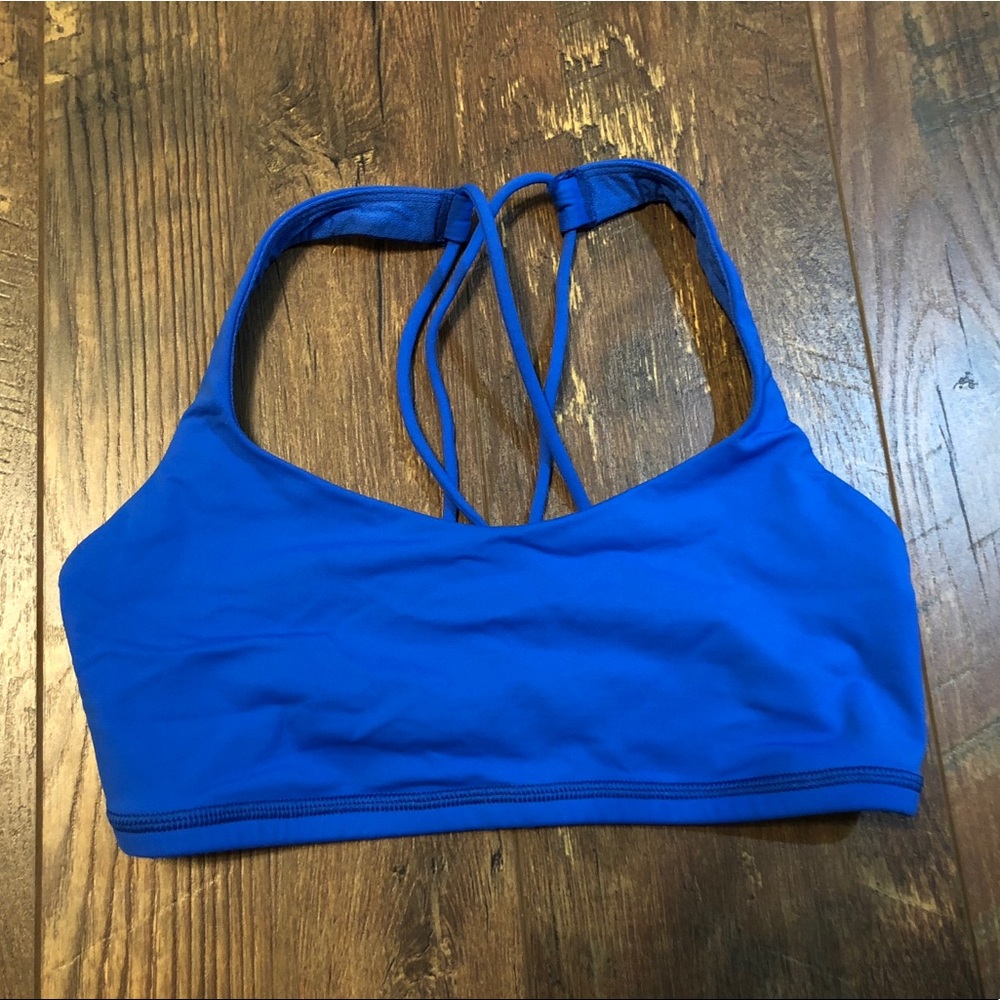 Lululemon free to be bra size 4